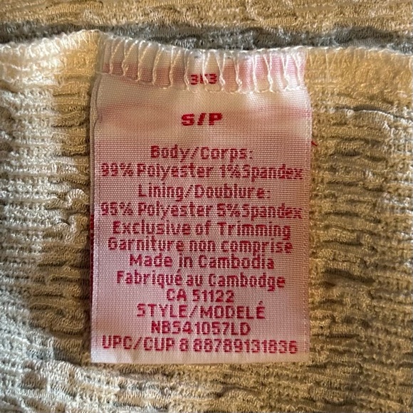 No Boundaries Women’s White Smocked Flutter Sleeve Peplum Top Small Cottagecore - Picture 5 of 9